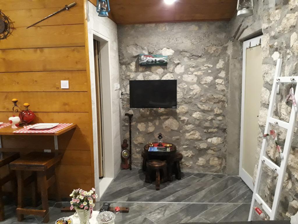 Rijeka Crnojevića Apartman Sofranac מראה חיצוני תמונה